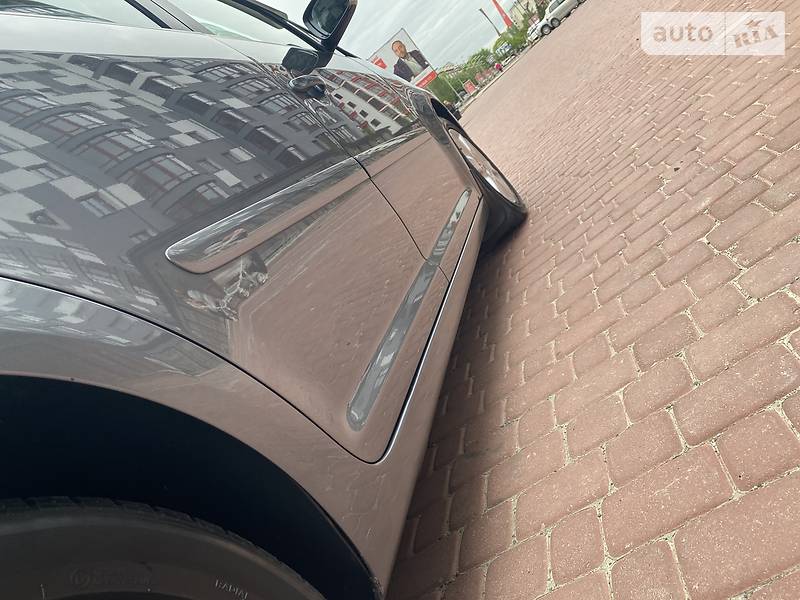 Універсал Volkswagen Touran 2006 в Івано-Франківську