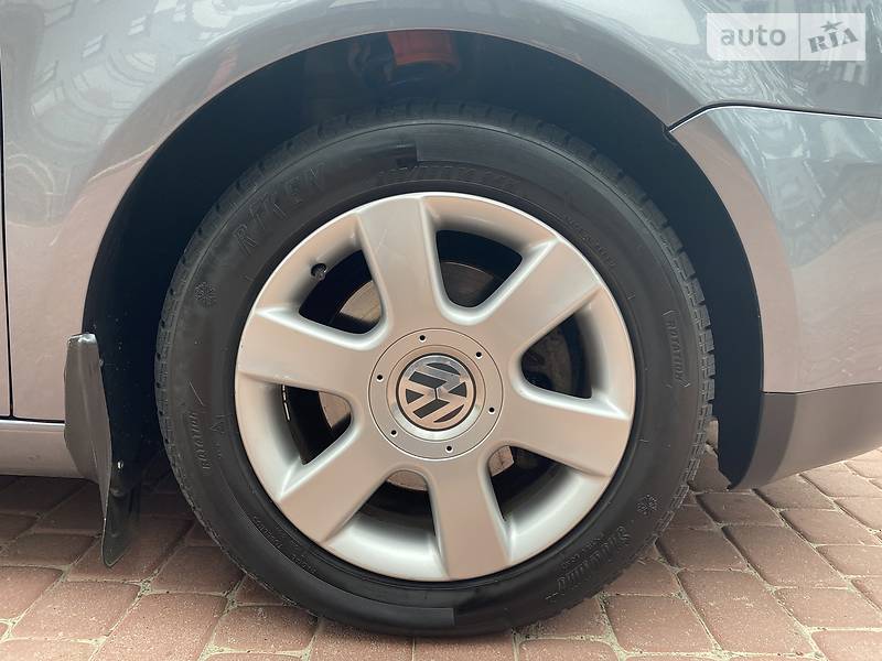 Універсал Volkswagen Touran 2006 в Івано-Франківську
