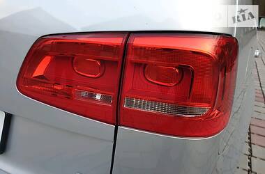 Мінівен Volkswagen Touran 2011 в 