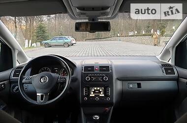 Мінівен Volkswagen Touran 2011 в 