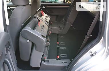 Мінівен Volkswagen Touran 2011 в 