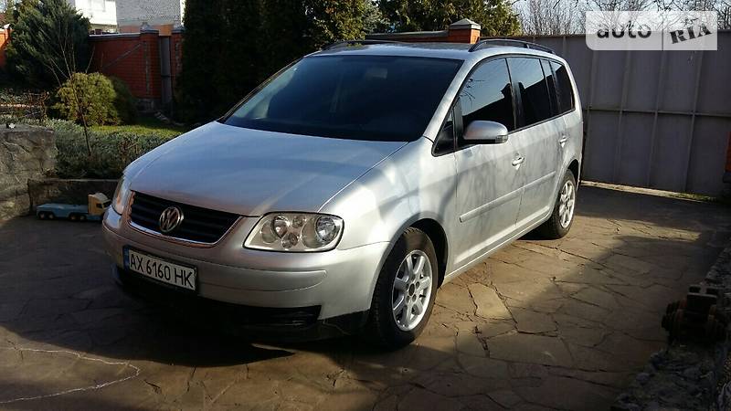 Универсал Volkswagen Touran 2003 в Харькове