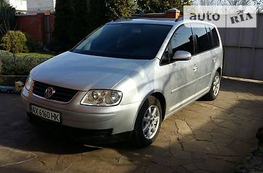 Универсал Volkswagen Touran 2003 в Харькове