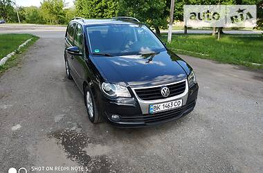 Універсал Volkswagen Touran 2009 в 