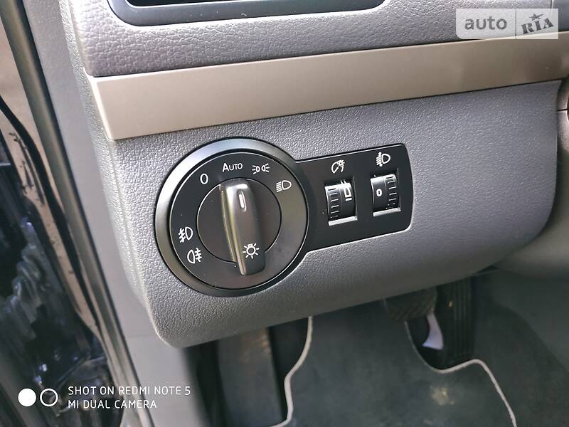 Універсал Volkswagen Touran 2009 в Дубні