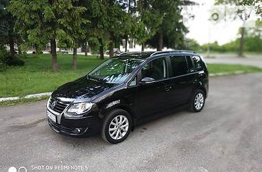 Універсал Volkswagen Touran 2009 в 