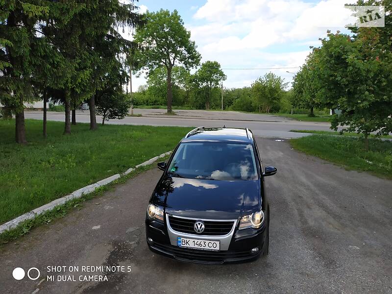 Універсал Volkswagen Touran 2009 в Дубні
