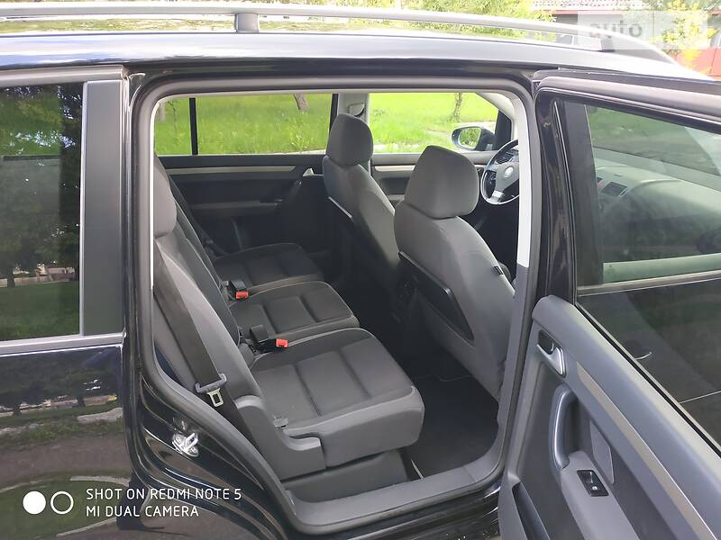 Універсал Volkswagen Touran 2009 в Дубні