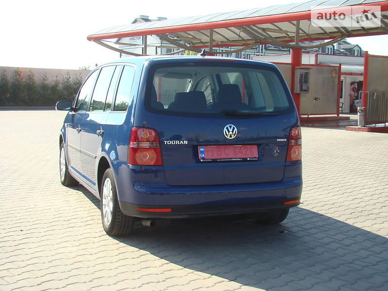 Мінівен Volkswagen Touran 2007 в Луцьку