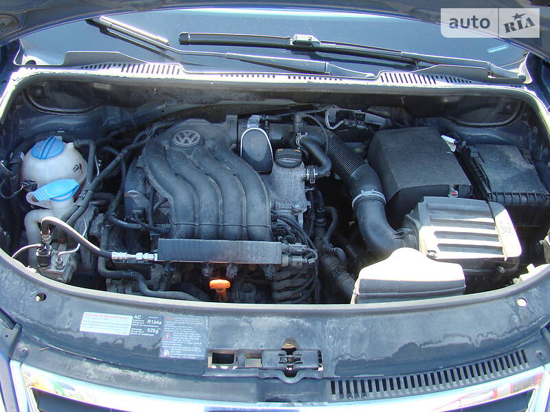 Мінівен Volkswagen Touran 2007 в Луцьку