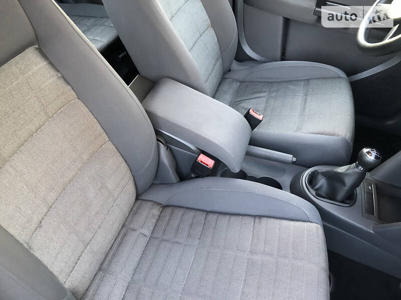 Мінівен Volkswagen Touran 2006 в Хмельницькому