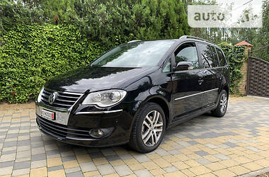 Мінівен Volkswagen Touran 2008 в 
