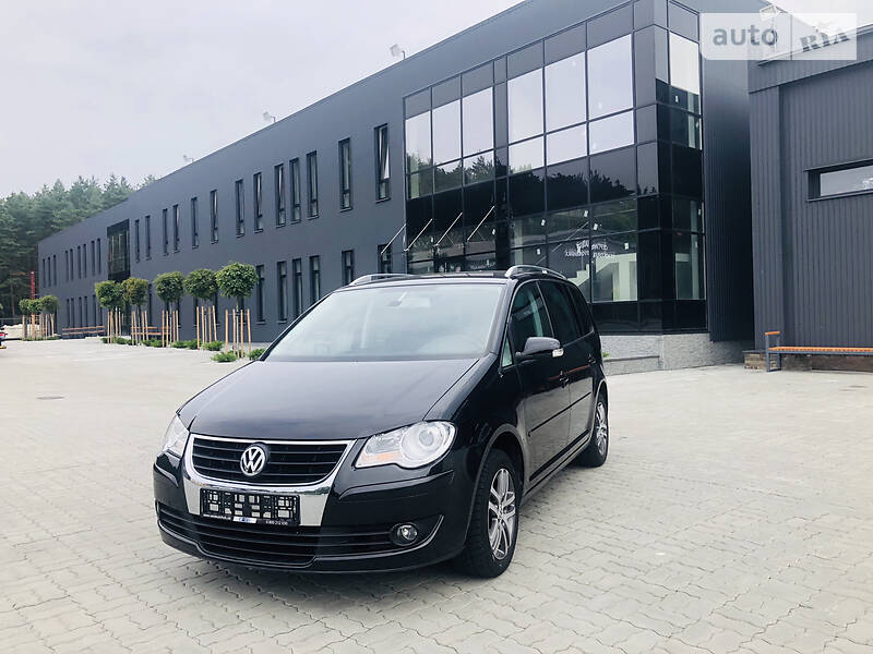 Мінівен Volkswagen Touran 2007 в Львові