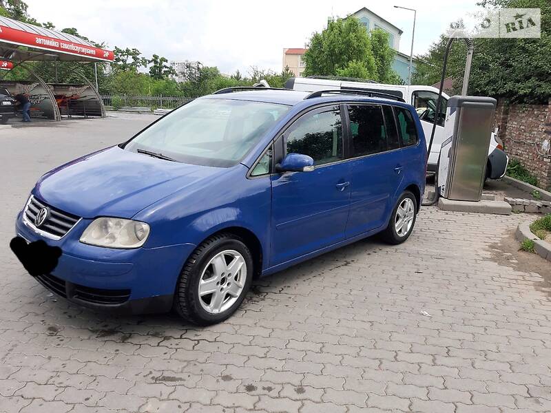 Volkswagen Touran cool