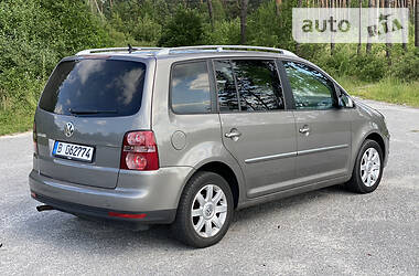 Мінівен Volkswagen Touran 2008 в 