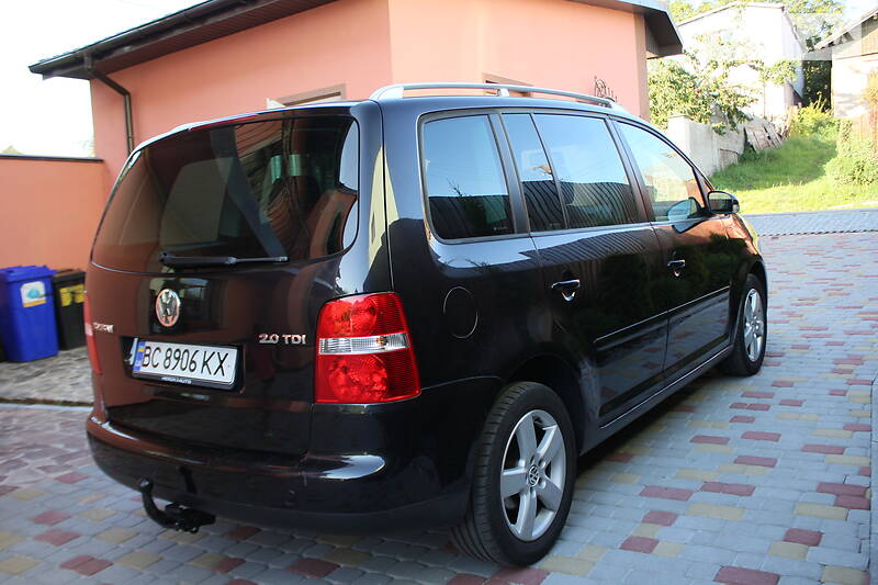 Універсал Volkswagen Touran 2005 в Львові