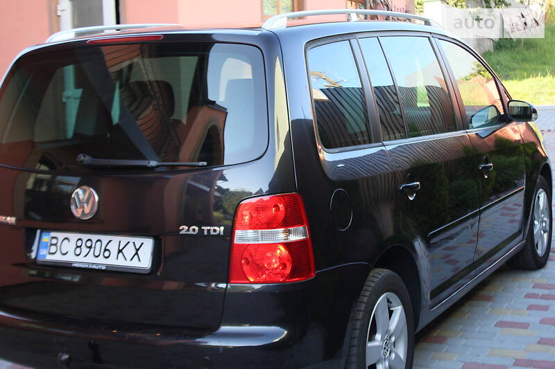 Універсал Volkswagen Touran 2005 в Львові