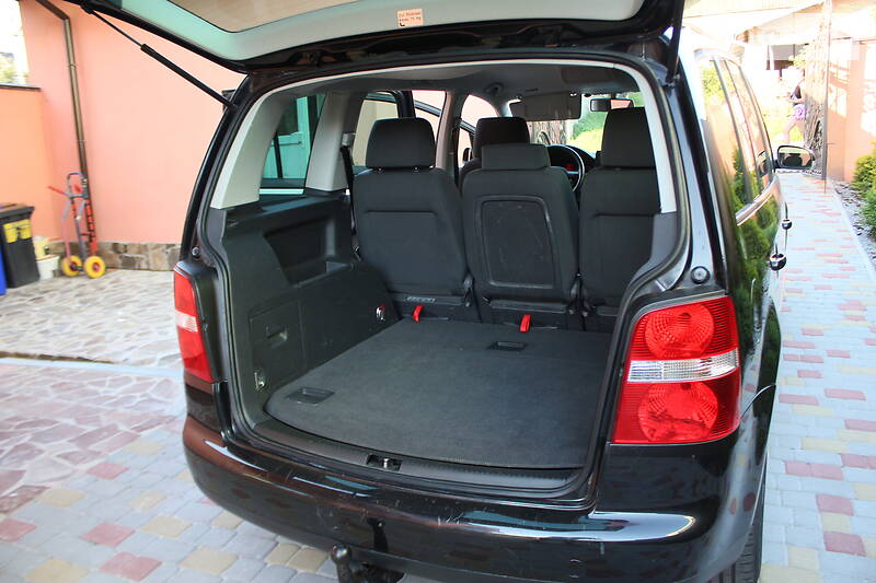 Універсал Volkswagen Touran 2005 в Львові