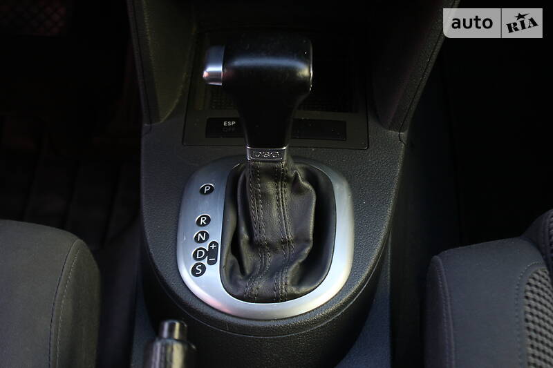 Універсал Volkswagen Touran 2005 в Львові