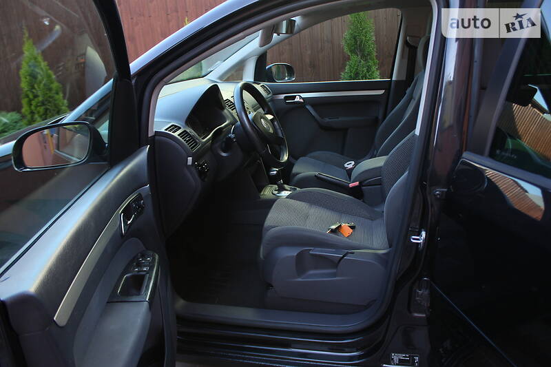 Універсал Volkswagen Touran 2005 в Львові