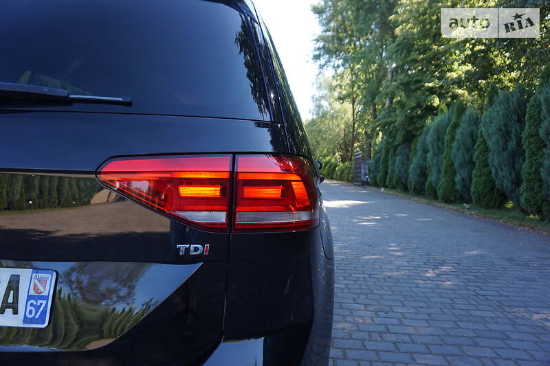 Універсал Volkswagen Touran 2016 в Самборі