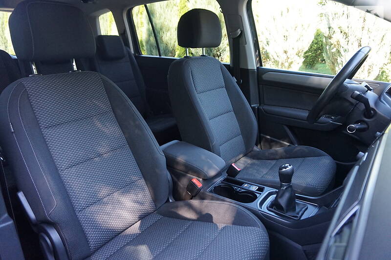 Універсал Volkswagen Touran 2016 в Самборі