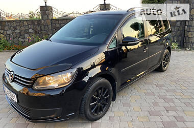 Мінівен Volkswagen Touran 2011 в 