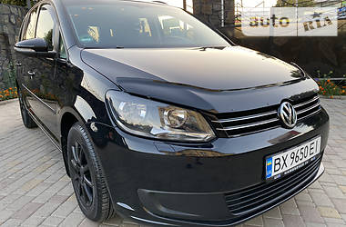 Мінівен Volkswagen Touran 2011 в 