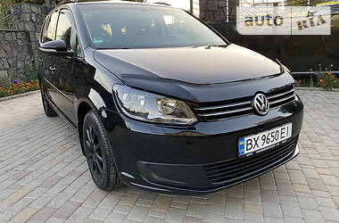 Мінівен Volkswagen Touran 2011 в 