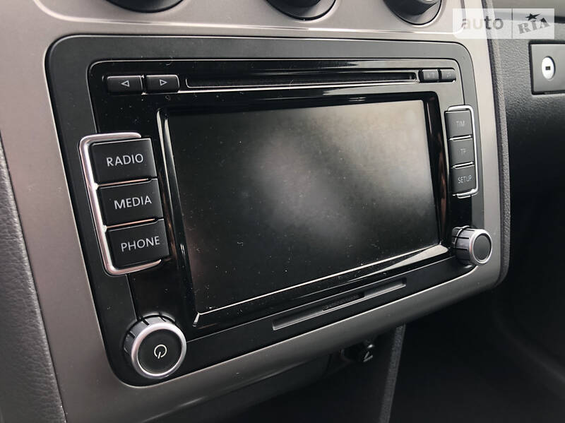 Мінівен Volkswagen Touran 2008 в Рівному