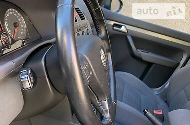 Мінівен Volkswagen Touran 2010 в 