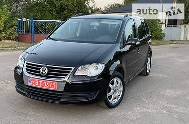 Минивэн Volkswagen Touran 2008 в Житомире