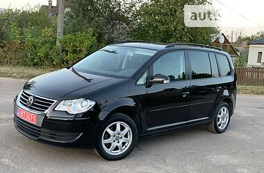 Минивэн Volkswagen Touran 2008 в Житомире