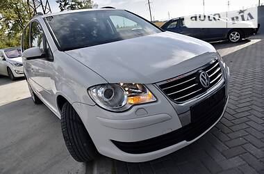 Минивэн Volkswagen Touran 2008 в Дрогобыче