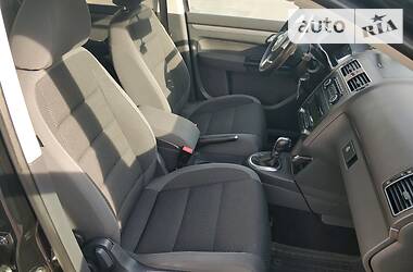 Мінівен Volkswagen Touran 2011 в 