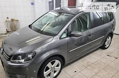 Мінівен Volkswagen Touran 2010 в Умані