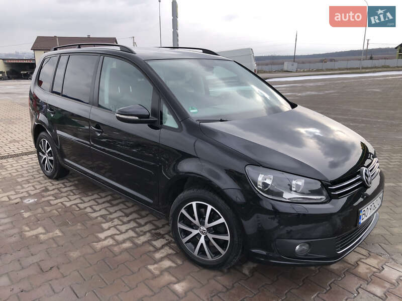 Минивэн Volkswagen Touran 2010 в Каменец-Подольском
