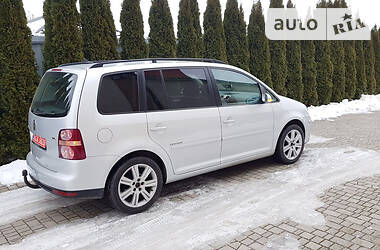 Минивэн Volkswagen Touran 2008 в Львове