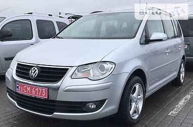 Минивэн Volkswagen Touran 2009 в Черновцах