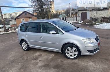 Минивэн Volkswagen Touran 2008 в Житомире