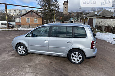 Минивэн Volkswagen Touran 2008 в Житомире