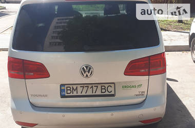 Минивэн Volkswagen Touran 2012 в Сумах
