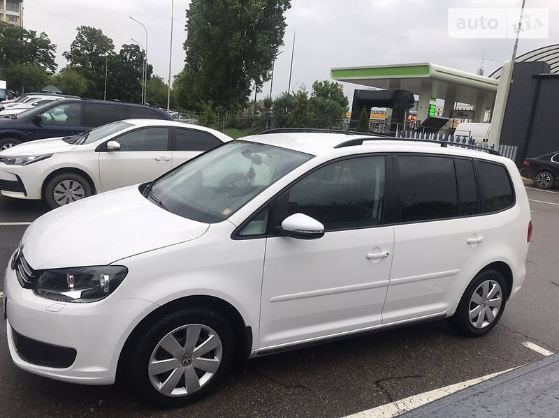 Универсал Volkswagen Touran 2012 в Ужгороде