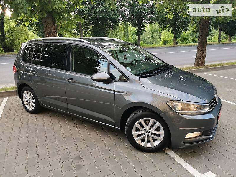 Минивэн Volkswagen Touran 2016 в Луцке