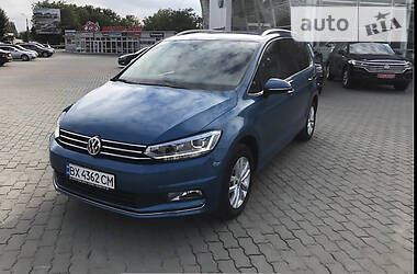 Микровэн Volkswagen Touran 2016 в Днепре