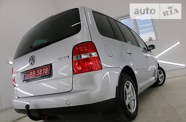 Минивэн Volkswagen Touran 2005 в Трускавце