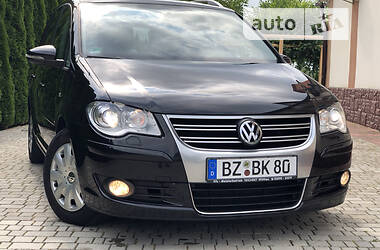 Минивэн Volkswagen Touran 2010 в Самборе