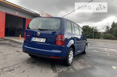 Универсал Volkswagen Touran 2009 в Калиновке