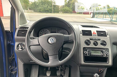Универсал Volkswagen Touran 2009 в Калиновке