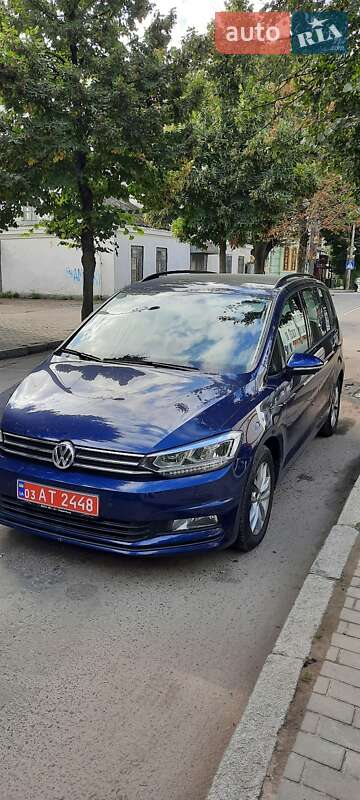 Микровэн Volkswagen Touran 2017 в Кропивницком